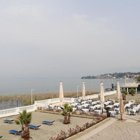 Hotel Villa Trieste Sirmione Exterior photo