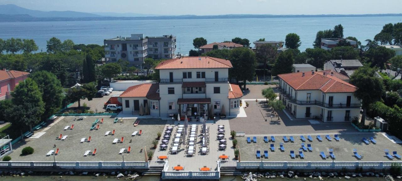 Hotel Villa Trieste Sirmione Exterior photo