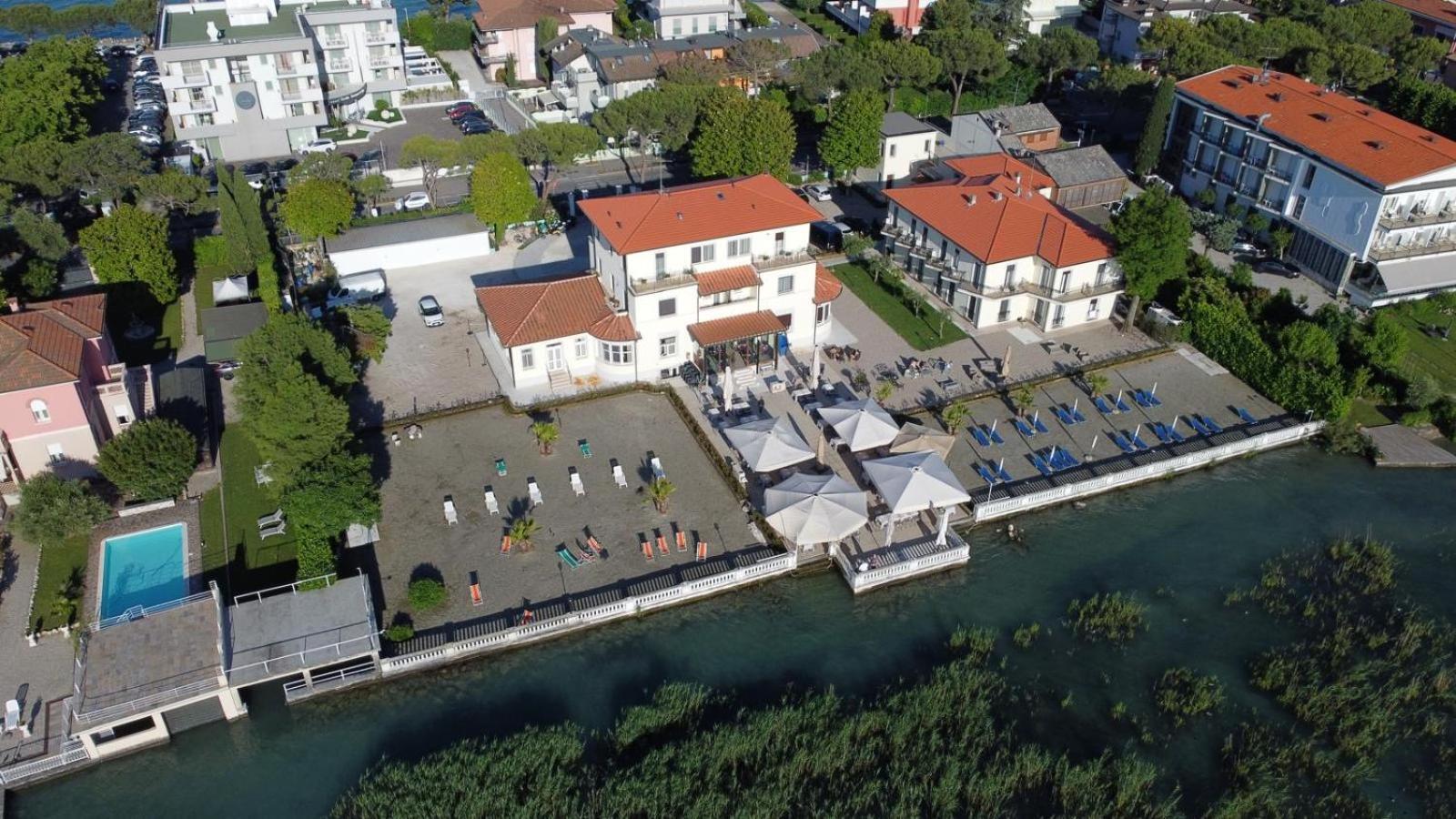 Hotel Villa Trieste Sirmione Exterior photo